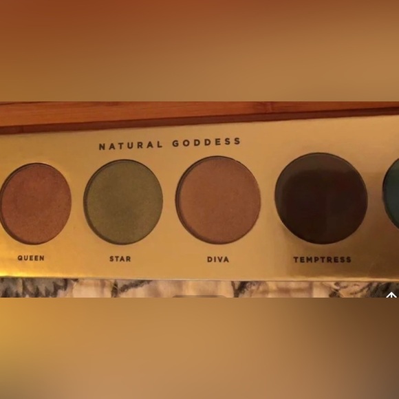 butter/LONDON
NATURAL GODDESS - Picture 1 of 4